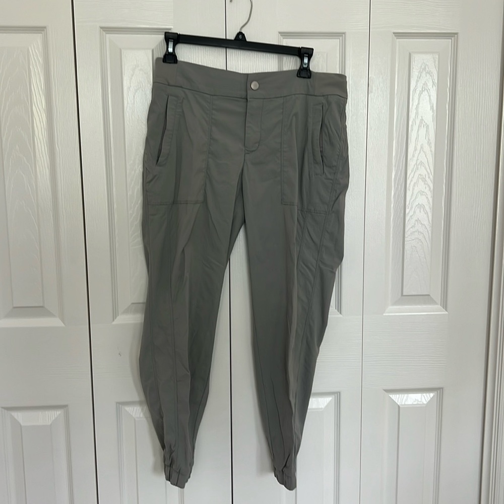 Women’s Athleta joggers